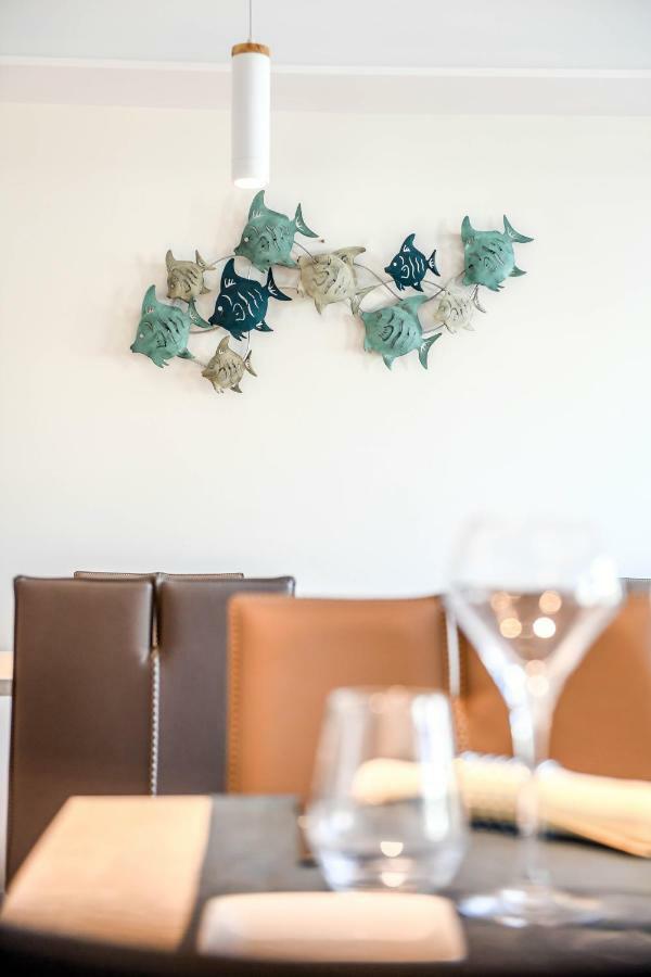 Les Vagues Hotel Restaurant ビスカロッス・プラージュ エクステリア 写真